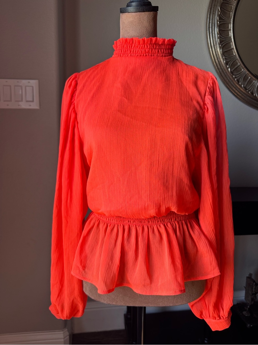 A. Calin by Flying Tomato Coral Peplum Blouse Smock Neck Balloon Sleeve Small